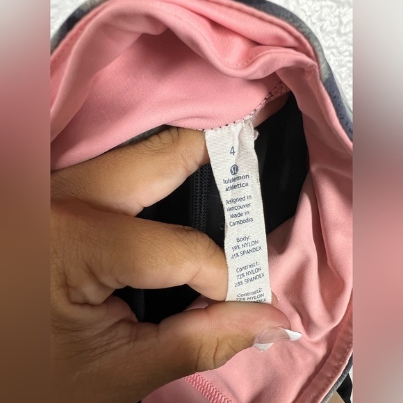 Lululemon Athletica Black and Pink High-Waisted Leggings - Picture 6 of 7